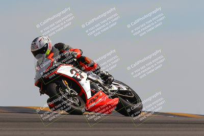 media/Nov-05-2022-SoCal Trackdays (Sat) [[f8d9b725ab]]/Turn 9 (110pm)/